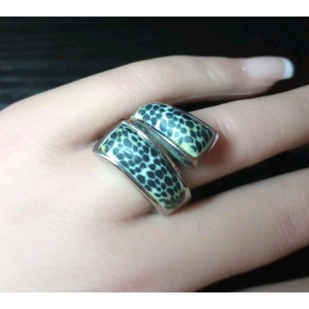 Silver Tone Wrap Ring Green Black Animal Print Inlay Statement Size 6.5